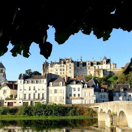 Au Pied Du Chateau Saint-Aignan  Exteriér fotografie