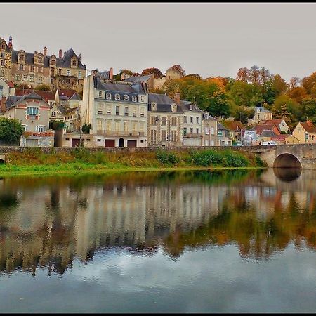 Au Pied Du Chateau Saint-Aignan  Exteriér fotografie