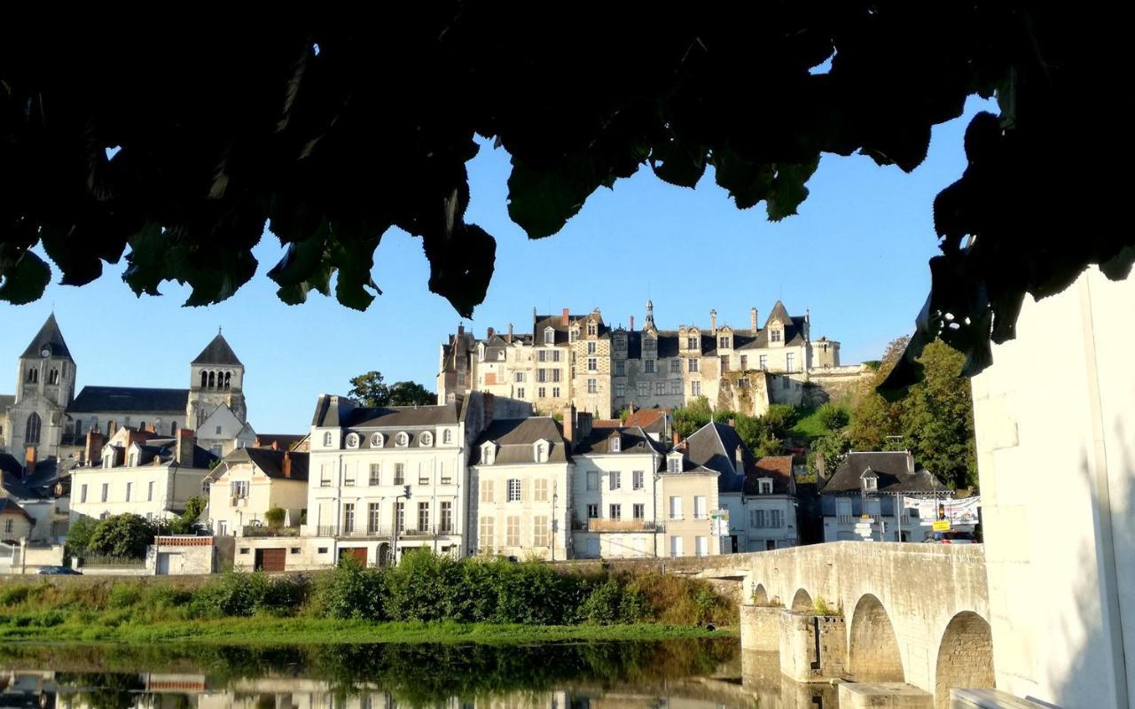 Au Pied Du Chateau Saint-Aignan  Exteriér fotografie