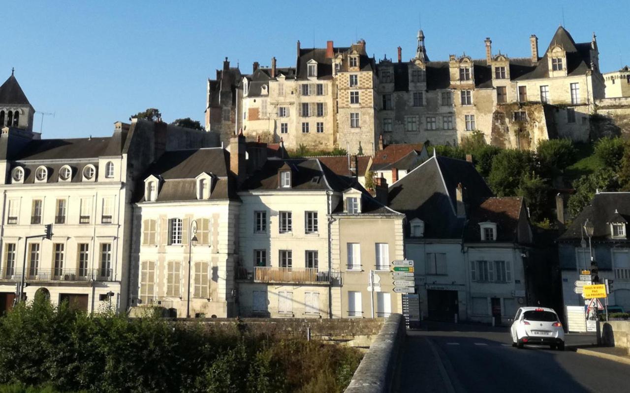 Au Pied Du Chateau Saint-Aignan  Exteriér fotografie